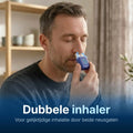 Mann verwendet den Comformidable Duo Nasal Inhaler für beide Nasenlöcher gleichzeitig